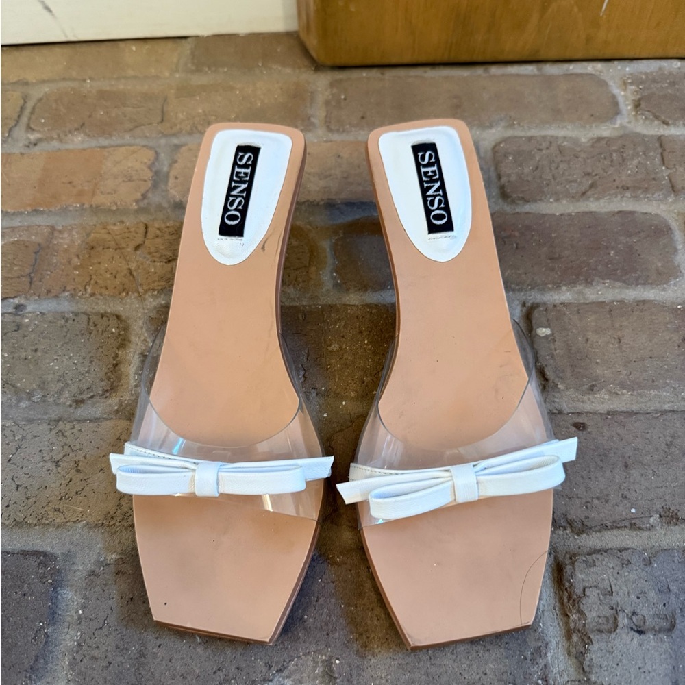 Senso Women's White Bow Sandals